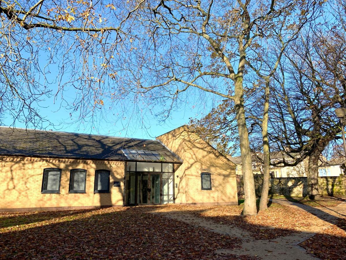 Crowd Luxury - Park View * Doncaster