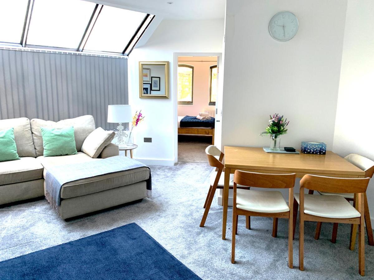 Crowd Luxury - Park View Doncaster